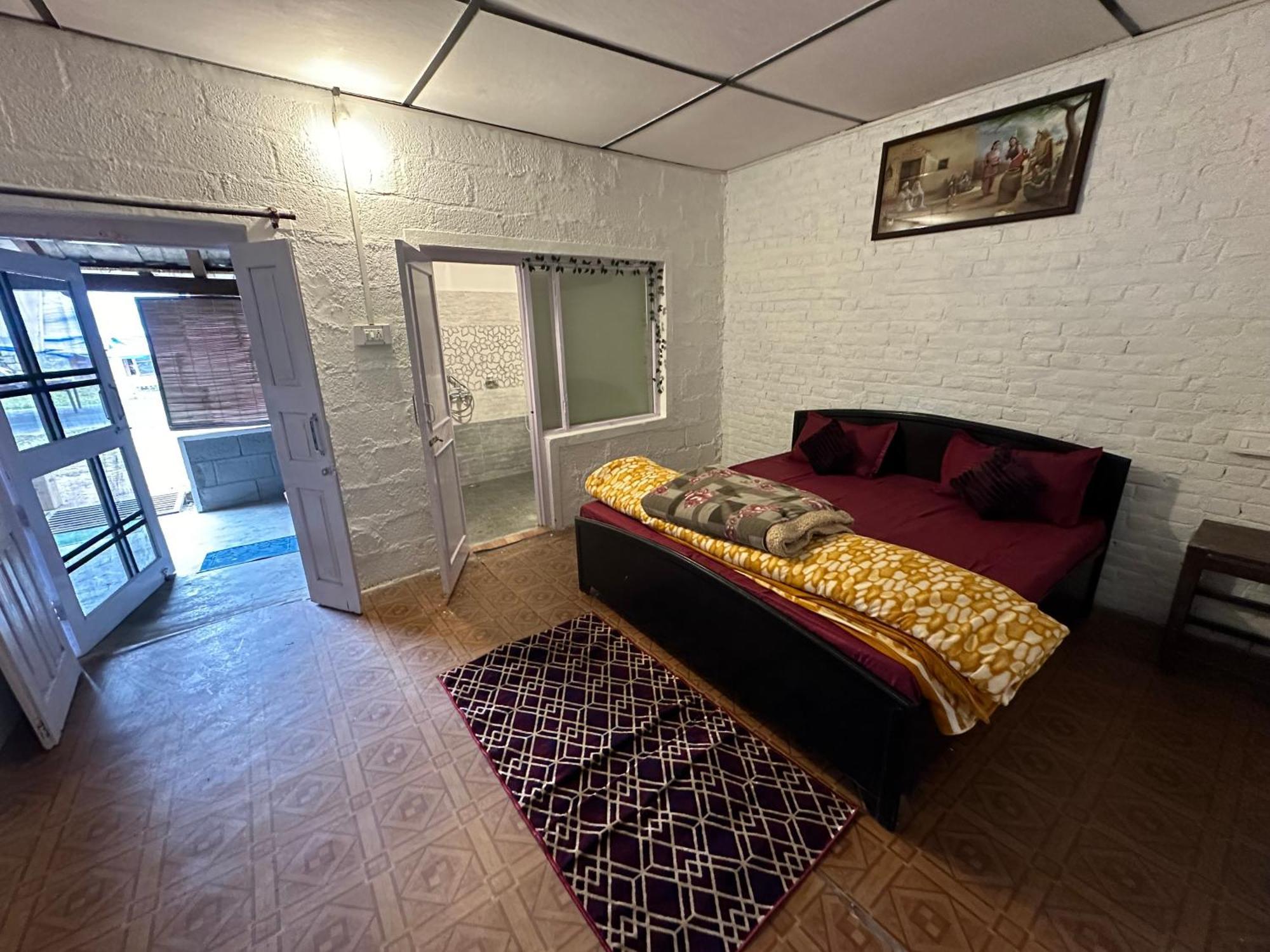 Hostel Dreamwoods A Travellers Farm Dharamsala Zewnętrze zdjęcie