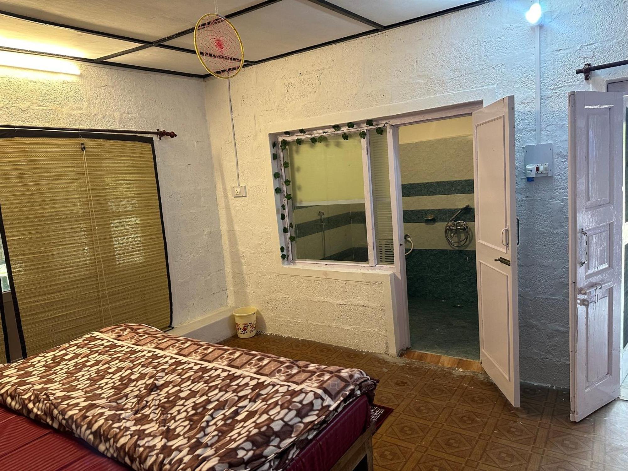 Hostel Dreamwoods A Travellers Farm Dharamsala Zewnętrze zdjęcie